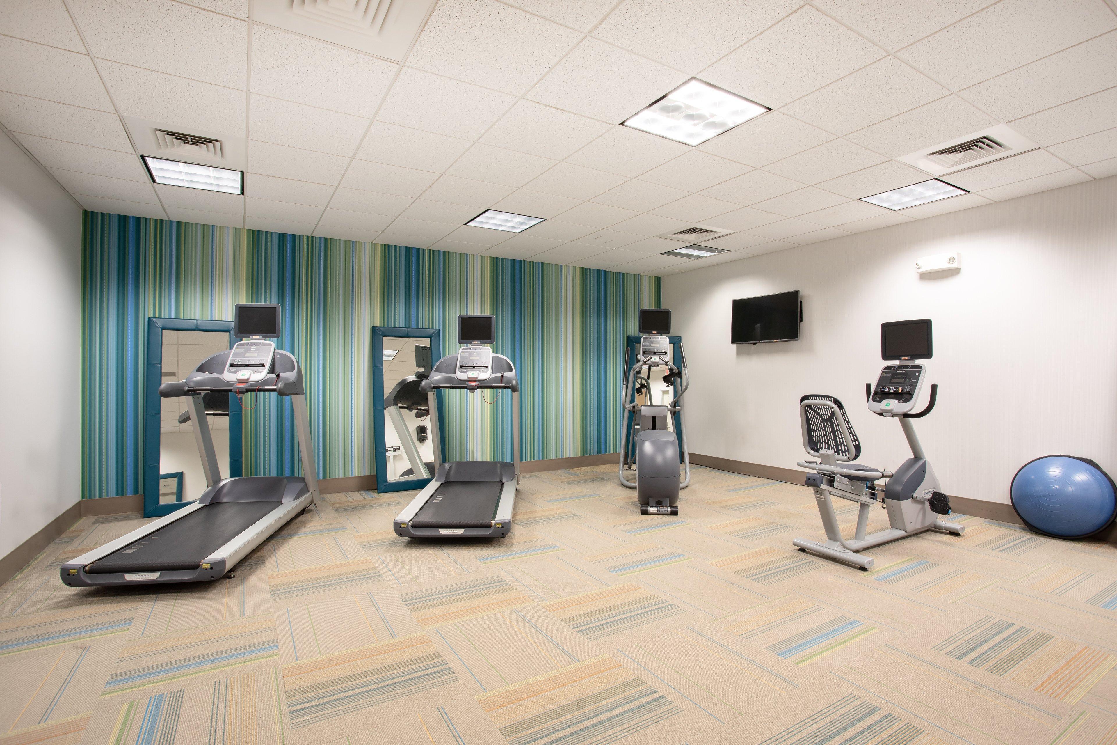 Holiday Inn Express & Suites Manhattan By Ihg Bagian luar foto