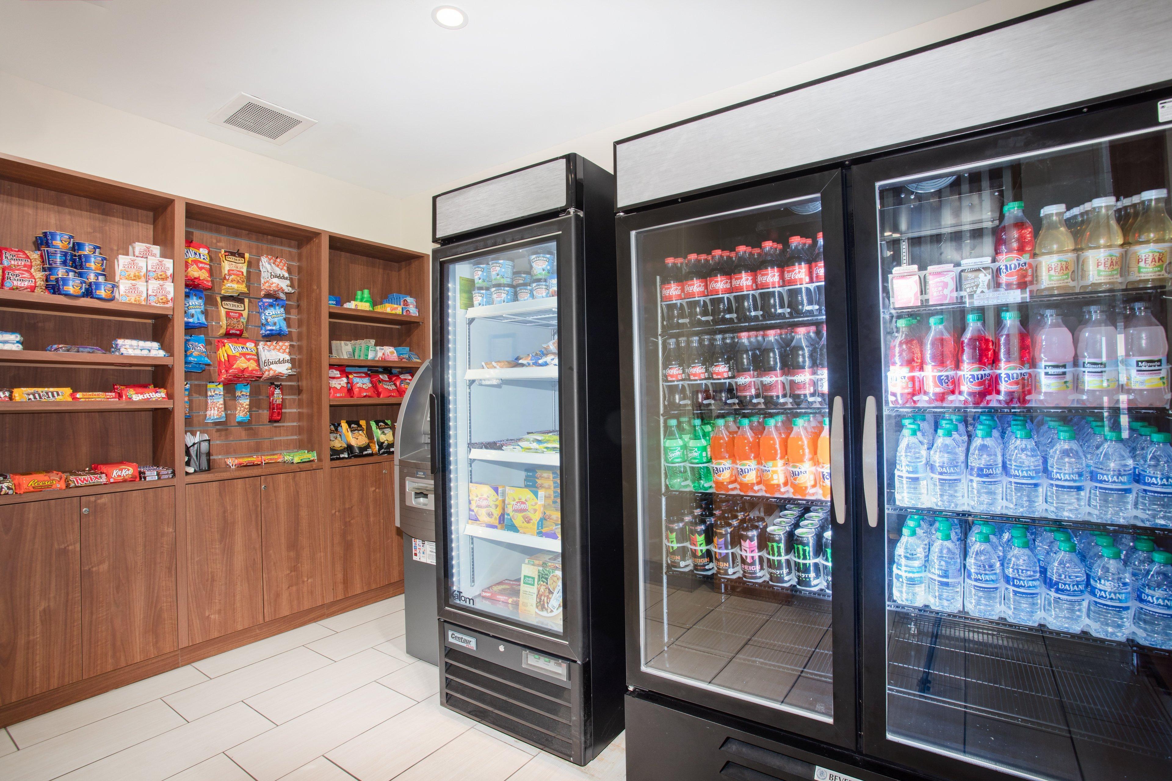Holiday Inn Express & Suites Manhattan By Ihg Bagian luar foto